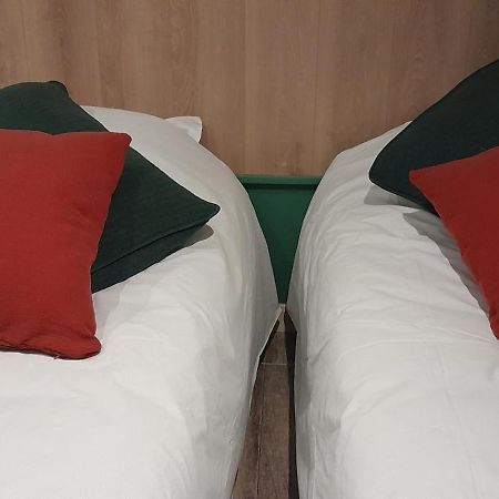 La Pause Sous Le Pin B&B Chambres D'Hotes Capestang Eksteriør bilde